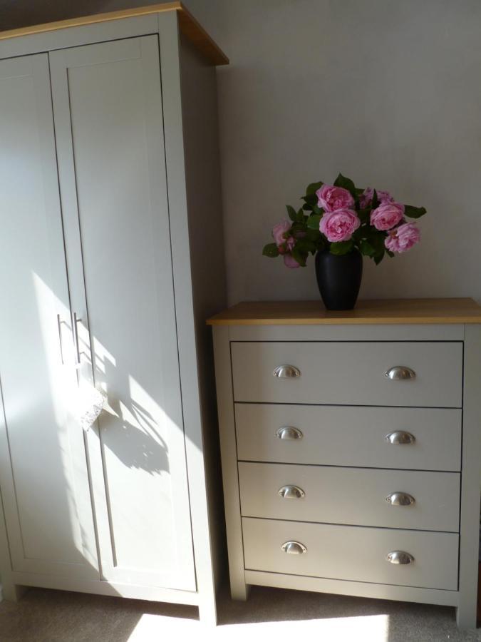 Cosy And Peaceful Maisonette With Terrace, Kidderminster Kültér fotó