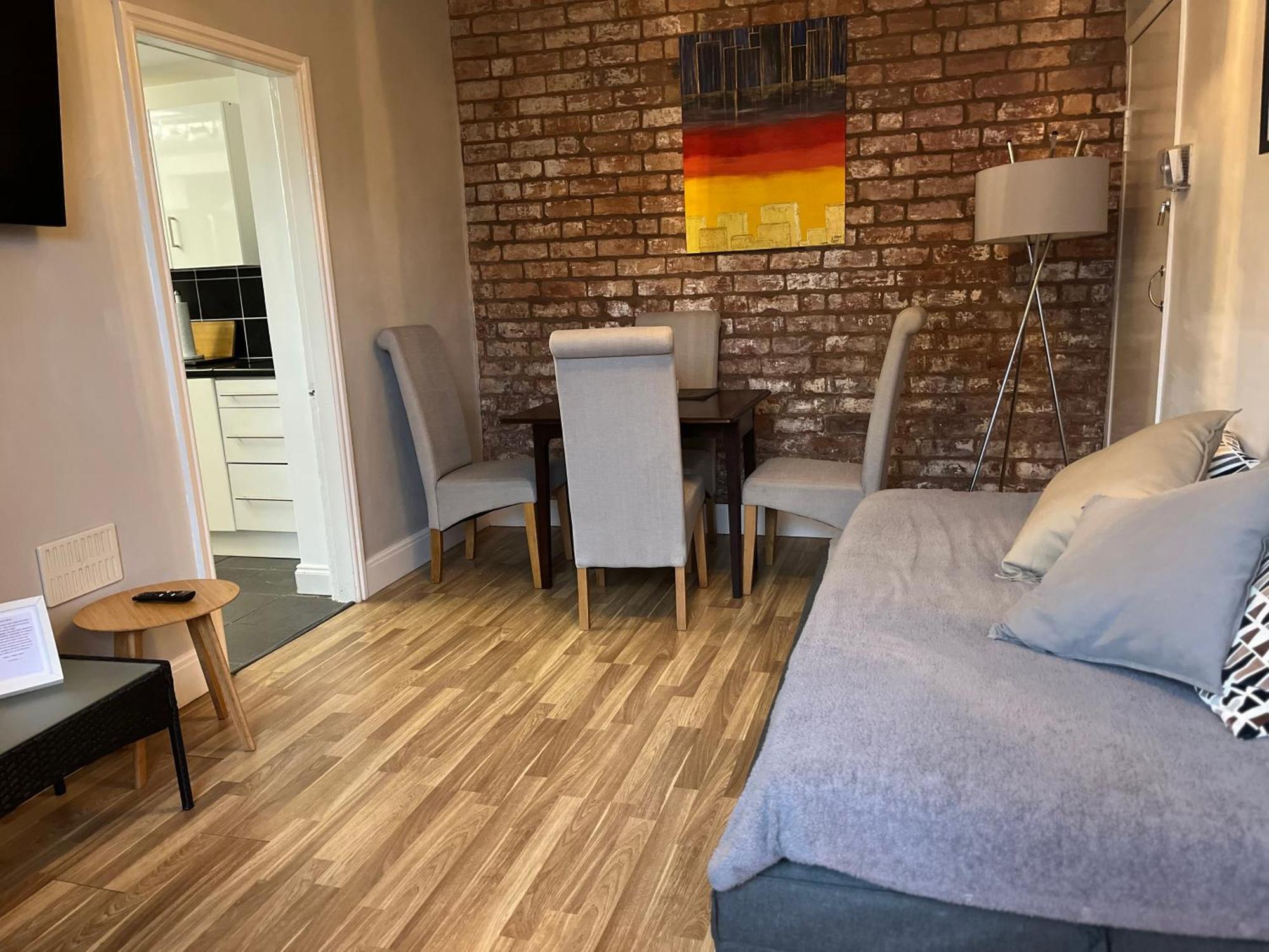 Cosy And Peaceful Maisonette With Terrace, Kidderminster Kültér fotó
